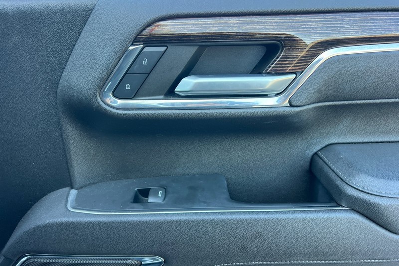 GMC Sierra 1500 Vehicle Full-screen Gallery Image 21