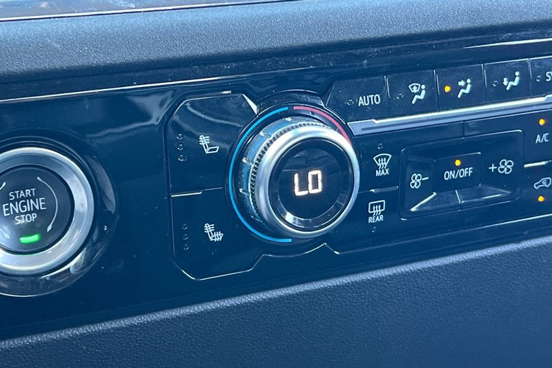 GMC Sierra 1500 Vehicle Full-screen Gallery Image 29