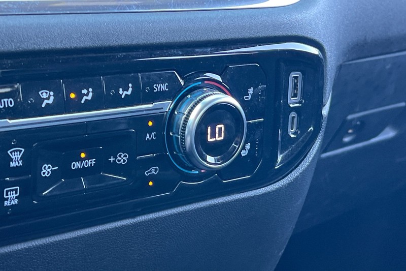 GMC Sierra 1500 Vehicle Full-screen Gallery Image 30