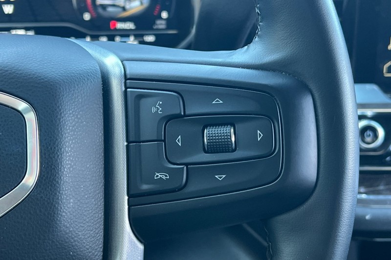 GMC Sierra 1500 Vehicle Full-screen Gallery Image 37