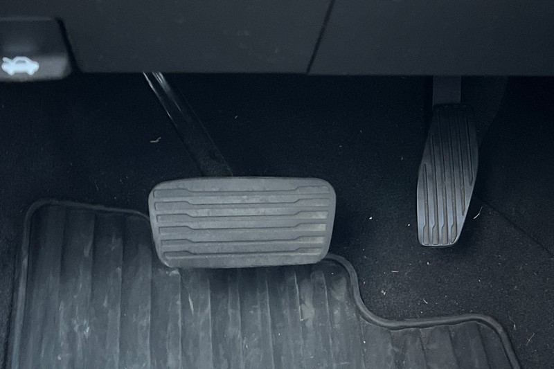 GMC Sierra 1500 Vehicle Full-screen Gallery Image 42