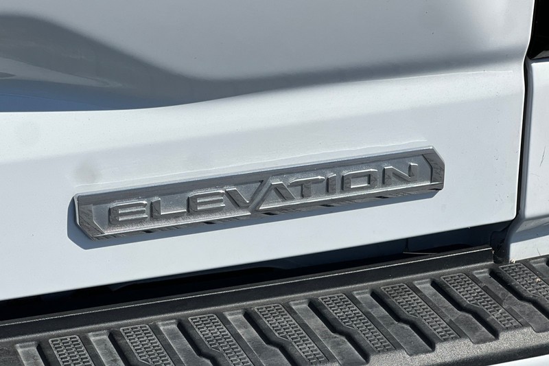 GMC Sierra 1500 Vehicle Full-screen Gallery Image 49