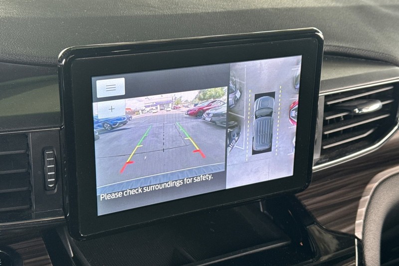 Ford Explorer Vehicle Full-screen Gallery Image 28