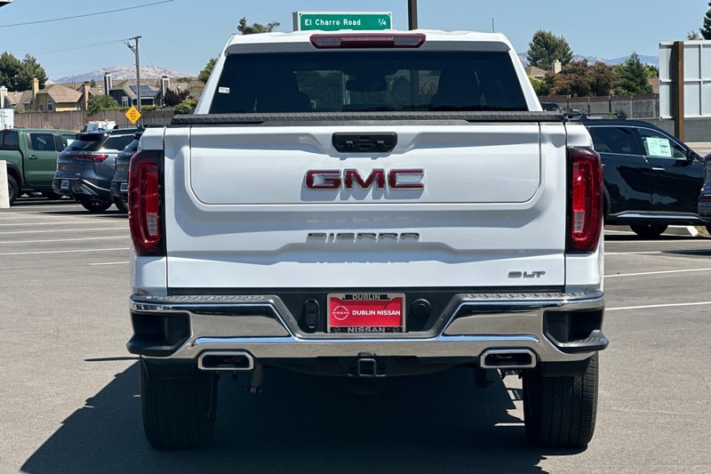 GMC Sierra 1500 Vehicle Full-screen Gallery Image 05