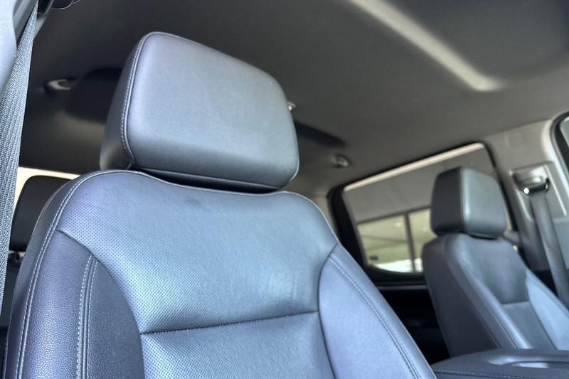 GMC Sierra 1500 Vehicle Full-screen Gallery Image 19