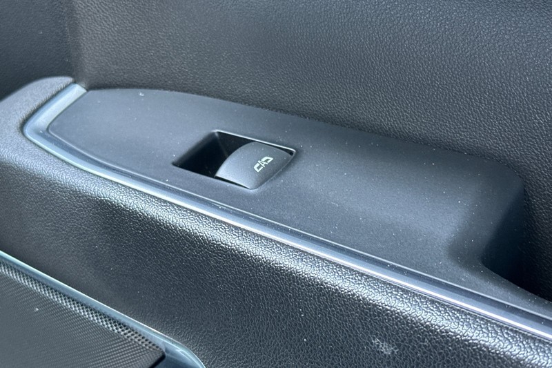 GMC Sierra 1500 Vehicle Full-screen Gallery Image 21