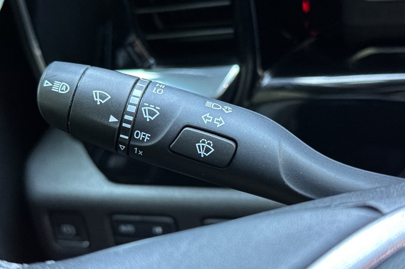 GMC Sierra 1500 Vehicle Full-screen Gallery Image 36