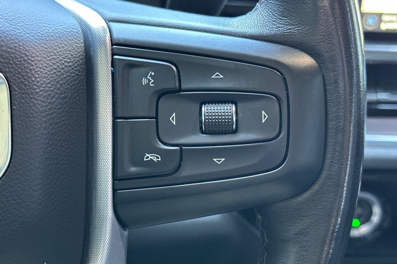 GMC Sierra 1500 Vehicle Full-screen Gallery Image 37