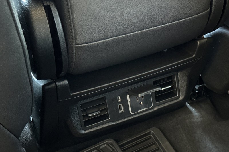 GMC Sierra 1500 Vehicle Full-screen Gallery Image 42