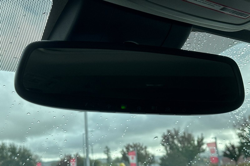 Toyota Sienna Vehicle Full-screen Gallery Image 26