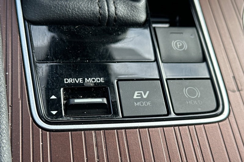 Toyota Sienna Vehicle Full-screen Gallery Image 32