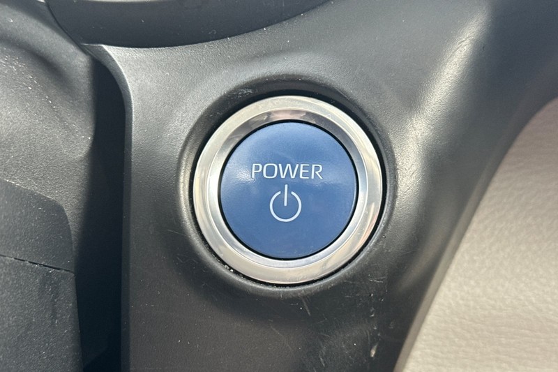 Toyota Sienna Vehicle Full-screen Gallery Image 35