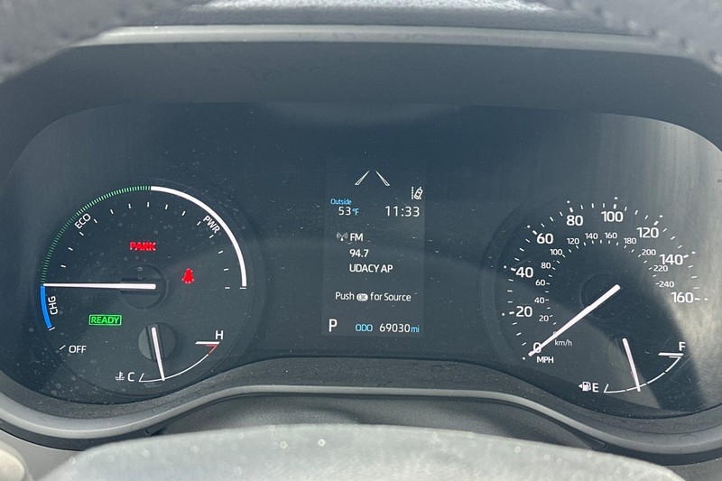 Toyota Sienna Vehicle Full-screen Gallery Image 41