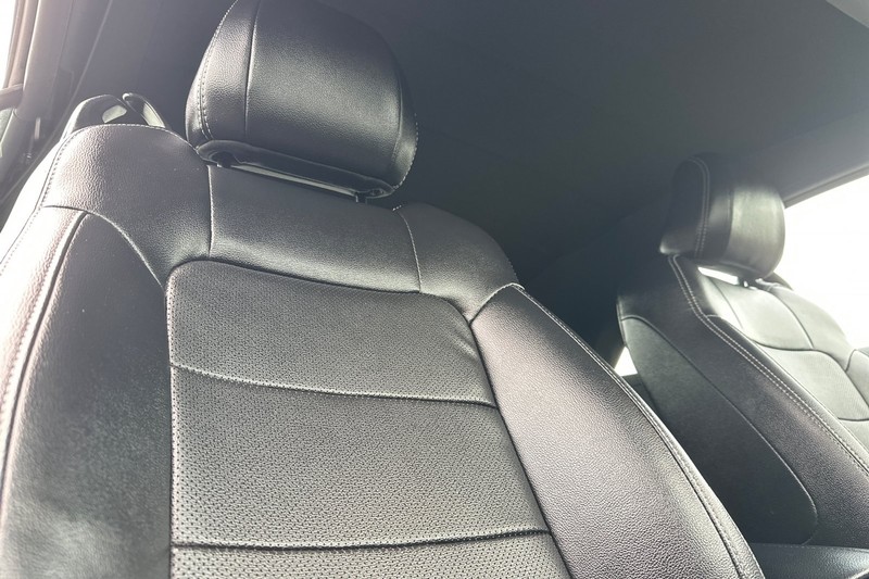 Ford Mustang Vehicle Full-screen Gallery Image 20