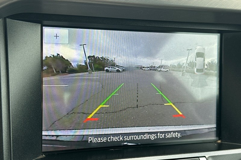 Ford Mustang Vehicle Full-screen Gallery Image 27