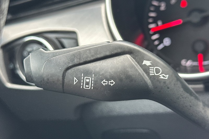 Ford Mustang Vehicle Full-screen Gallery Image 37