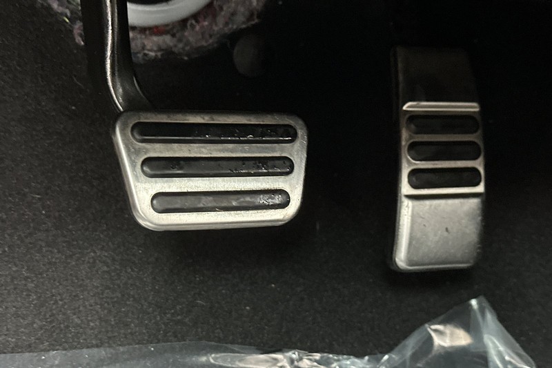 Ford Mustang Vehicle Full-screen Gallery Image 43