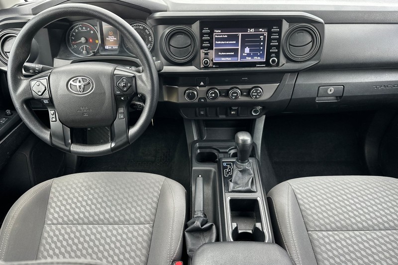 Toyota Tacoma 4WD Vehicle Full-screen Gallery Image 14