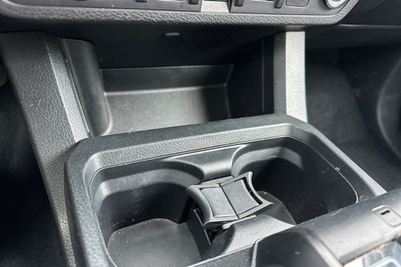 Toyota Tacoma 4WD Vehicle Full-screen Gallery Image 50