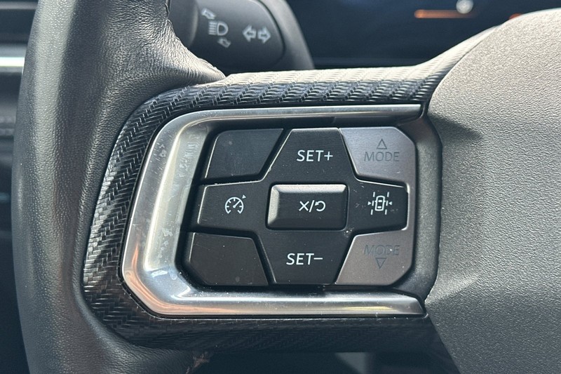 Ford Mustang Vehicle Full-screen Gallery Image 35