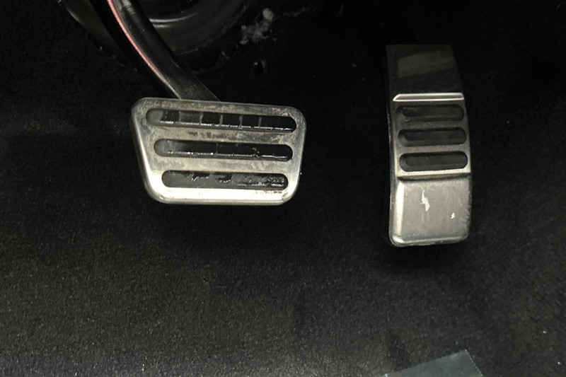 Ford Mustang Vehicle Full-screen Gallery Image 42