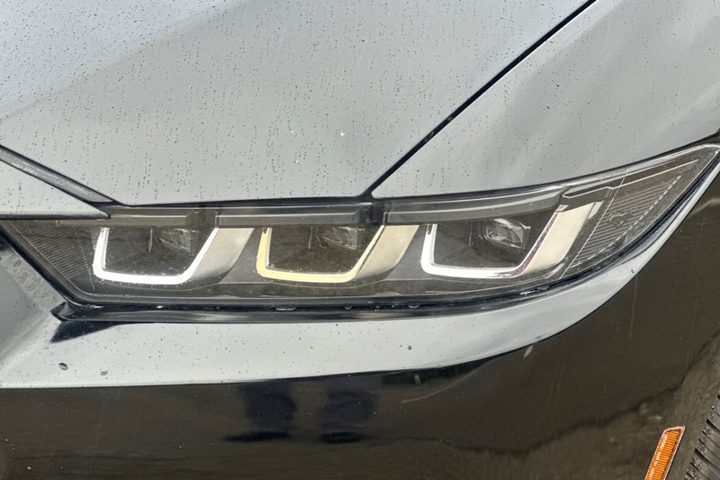 Ford Mustang Vehicle Full-screen Gallery Image 49