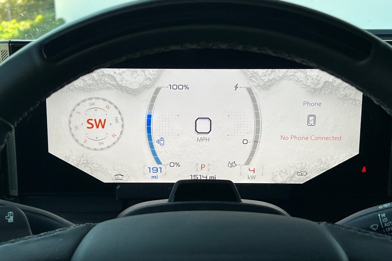 GMC HUMMER EV SUV Vehicle Full-screen Gallery Image 40