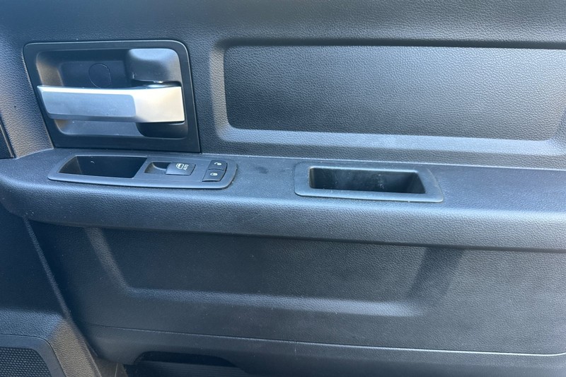 Ram 2500 Vehicle Full-screen Gallery Image 20