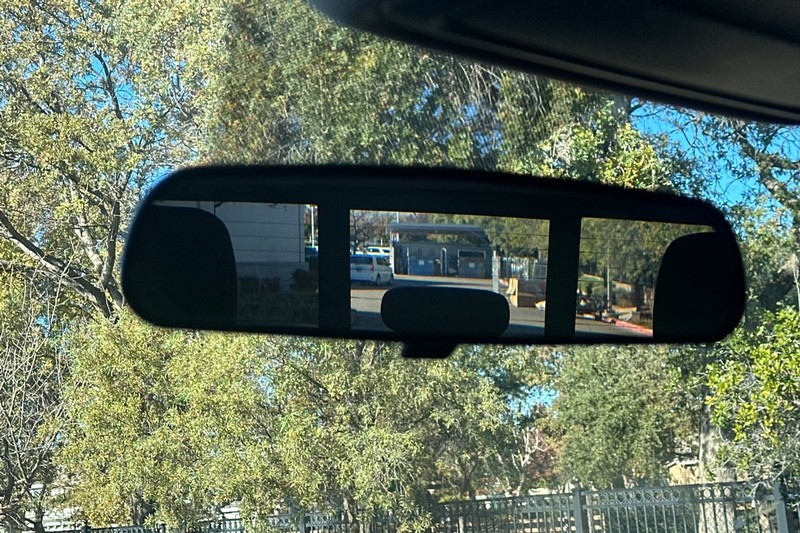 Ram 2500 Vehicle Full-screen Gallery Image 24