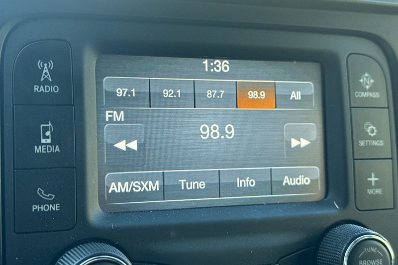 Ram 2500 Vehicle Full-screen Gallery Image 25