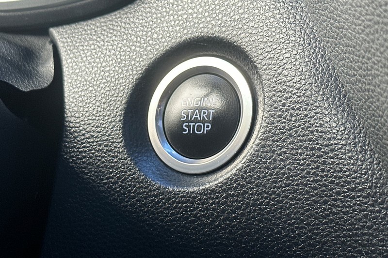 Toyota Corolla Vehicle Full-screen Gallery Image 34