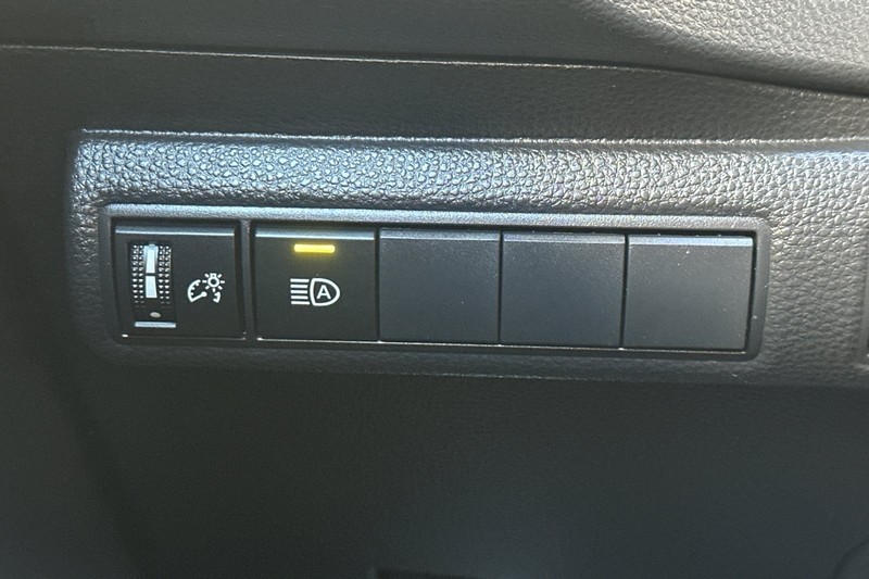 Toyota Corolla Vehicle Full-screen Gallery Image 42