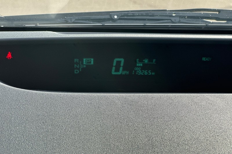 Toyota Prius Vehicle Full-screen Gallery Image 40