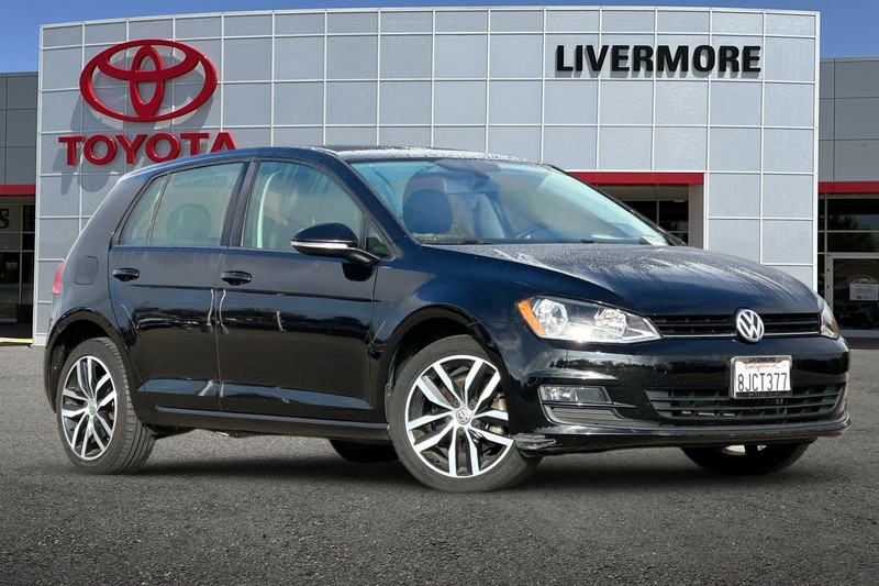 Volkswagen Golf Vehicle Full-screen Gallery Image 02