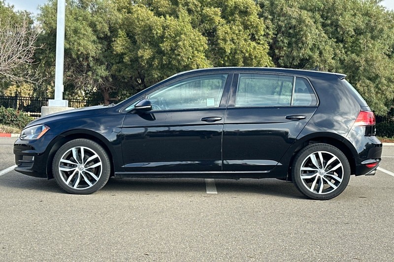 Volkswagen Golf Vehicle Full-screen Gallery Image 07