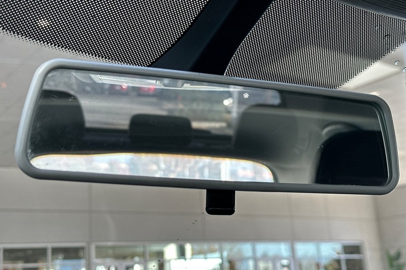 Volkswagen Golf Vehicle Full-screen Gallery Image 25