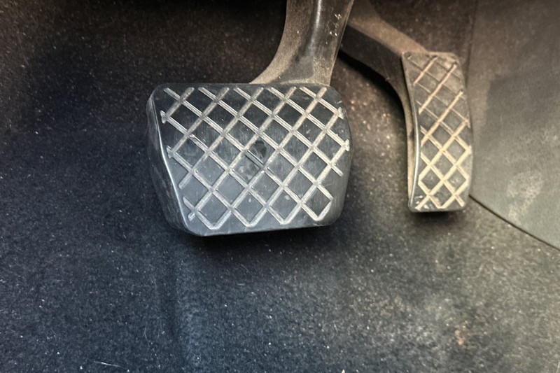 Volkswagen Golf Vehicle Full-screen Gallery Image 42