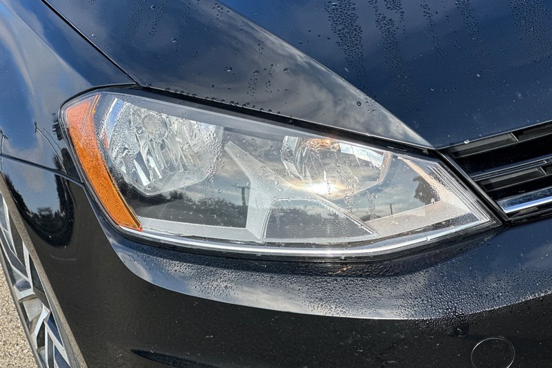 Volkswagen Golf Vehicle Full-screen Gallery Image 44