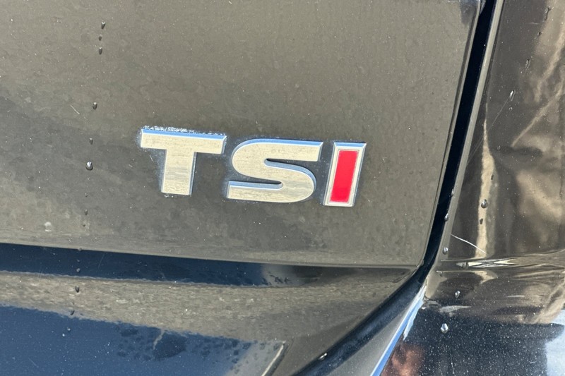 Volkswagen Golf Vehicle Full-screen Gallery Image 49