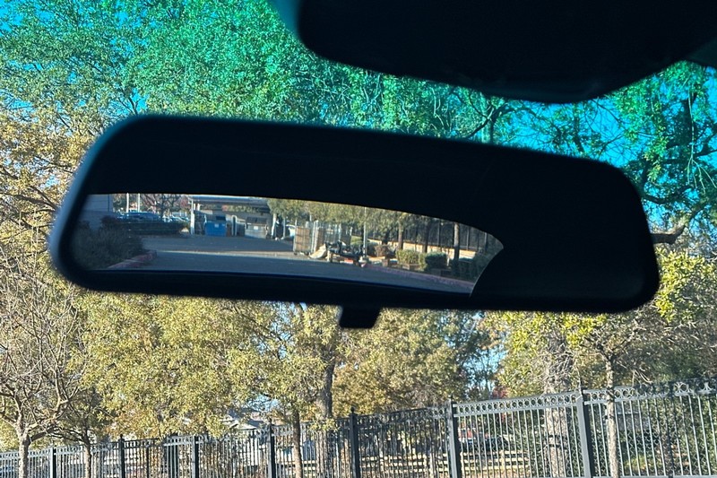 Porsche 911 Carrera Vehicle Full-screen Gallery Image 22