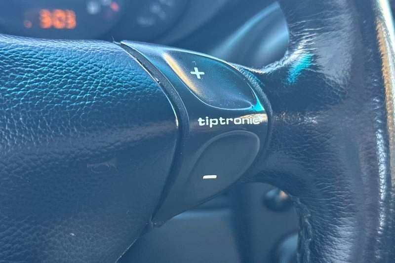 Porsche 911 Carrera Vehicle Full-screen Gallery Image 33