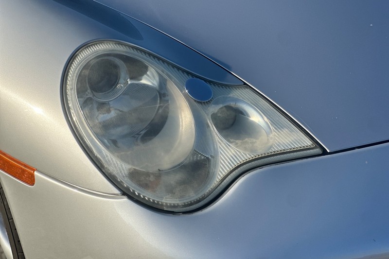 Porsche 911 Carrera Vehicle Full-screen Gallery Image 40