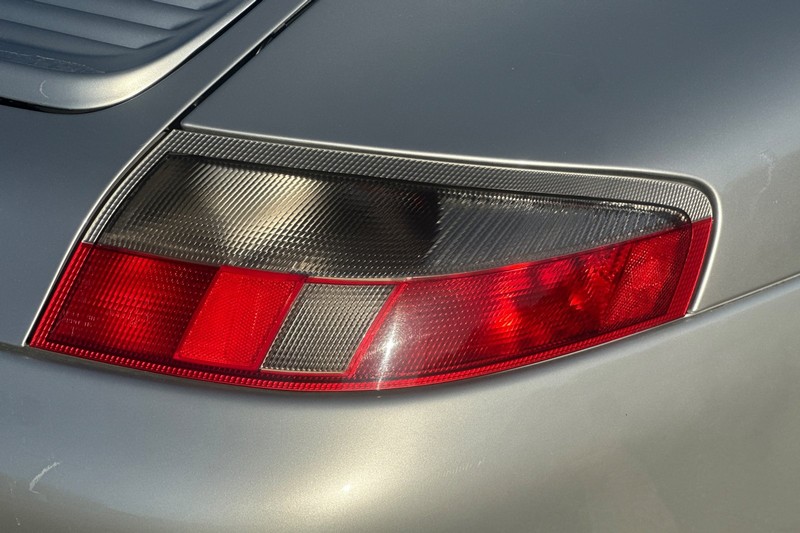 Porsche 911 Carrera Vehicle Full-screen Gallery Image 44