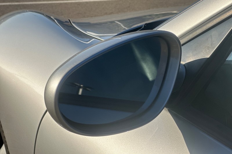 Porsche 911 Carrera Vehicle Full-screen Gallery Image 48