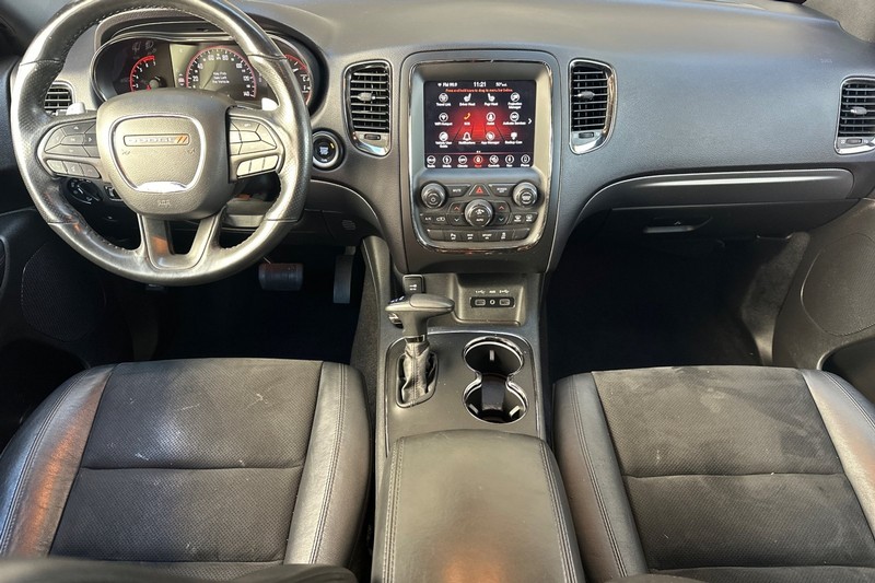 Dodge Durango Vehicle Full-screen Gallery Image 15