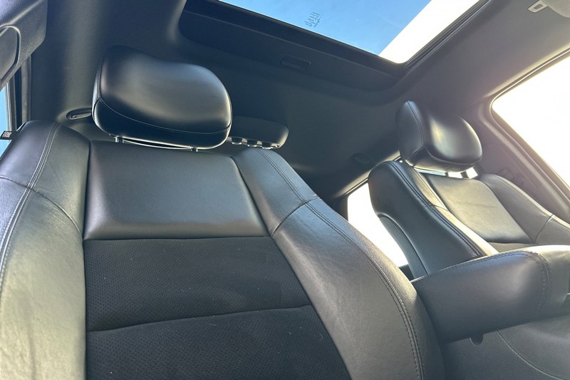 Dodge Durango Vehicle Full-screen Gallery Image 21