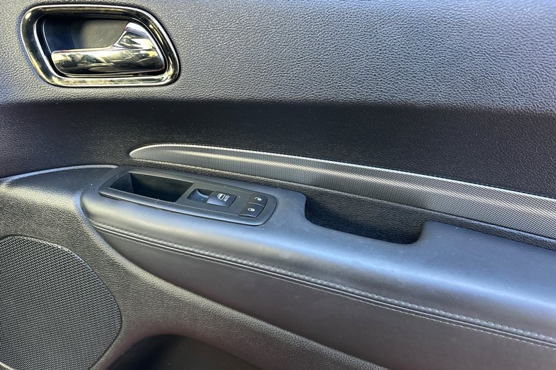 Dodge Durango Vehicle Full-screen Gallery Image 22