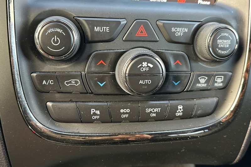 Dodge Durango Vehicle Full-screen Gallery Image 29