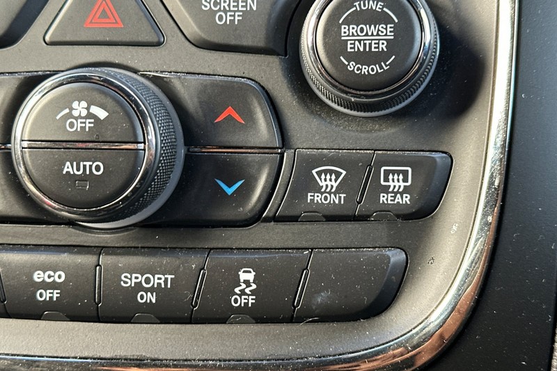 Dodge Durango Vehicle Full-screen Gallery Image 31