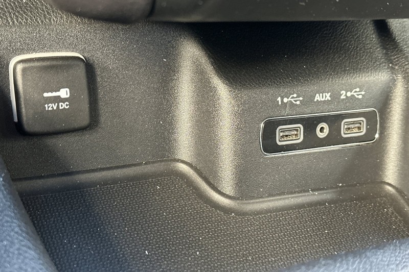 Dodge Durango Vehicle Full-screen Gallery Image 32